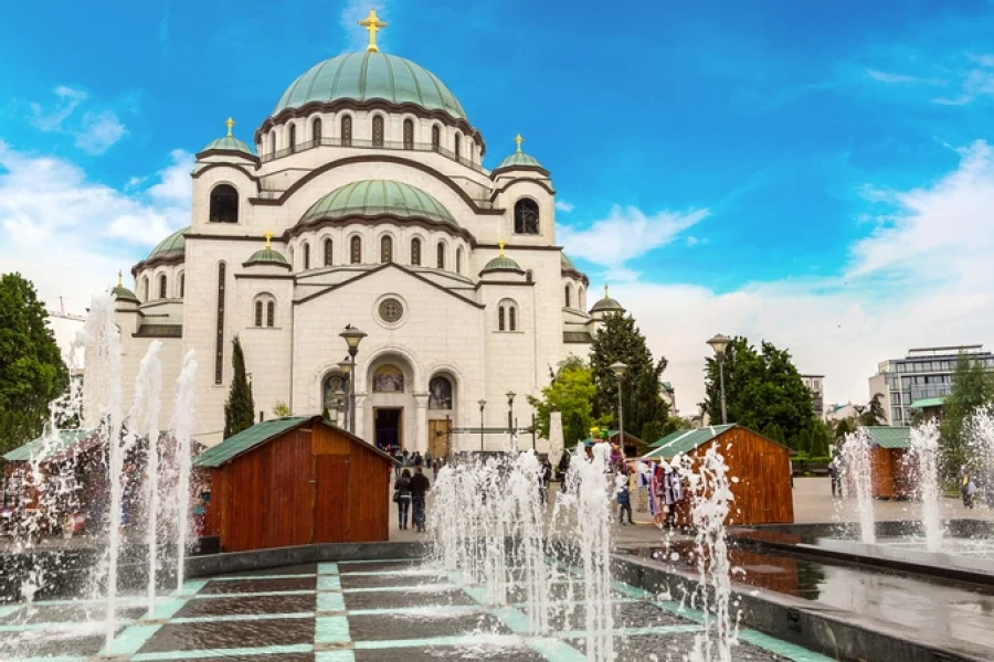 İzmir Çıkışlı Kosovalı Baştanbaşa Balkanlar Ajet ile Çevre Gezileri, Extra Turlar ve Akşam Yemekleri Dahil